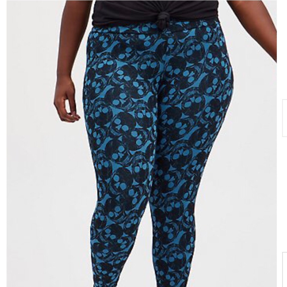 Torrid black marble skulls Leggings size 1 or 14-16 New